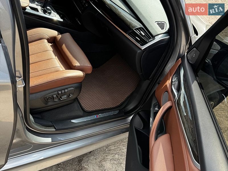 Внедорожник / Кроссовер BMW X5 2018 в Киеве