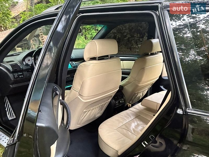 Внедорожник / Кроссовер BMW X5 2005 в Киеве