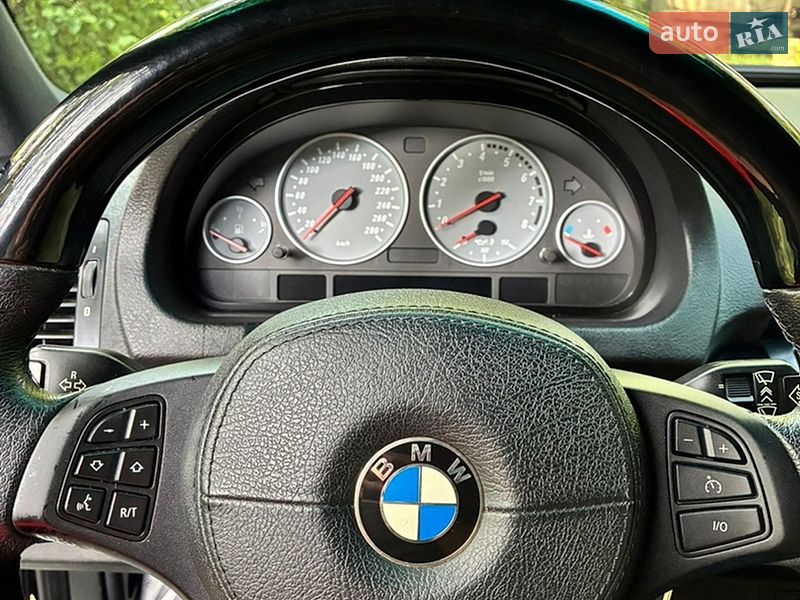 Внедорожник / Кроссовер BMW X5 2005 в Киеве