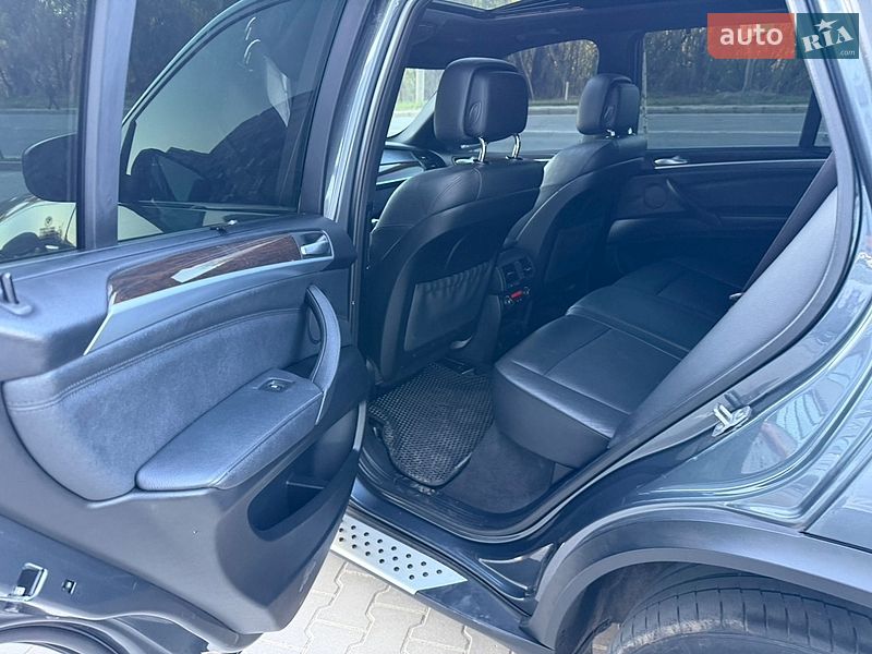 Внедорожник / Кроссовер BMW X5 2012 в Хмельницком