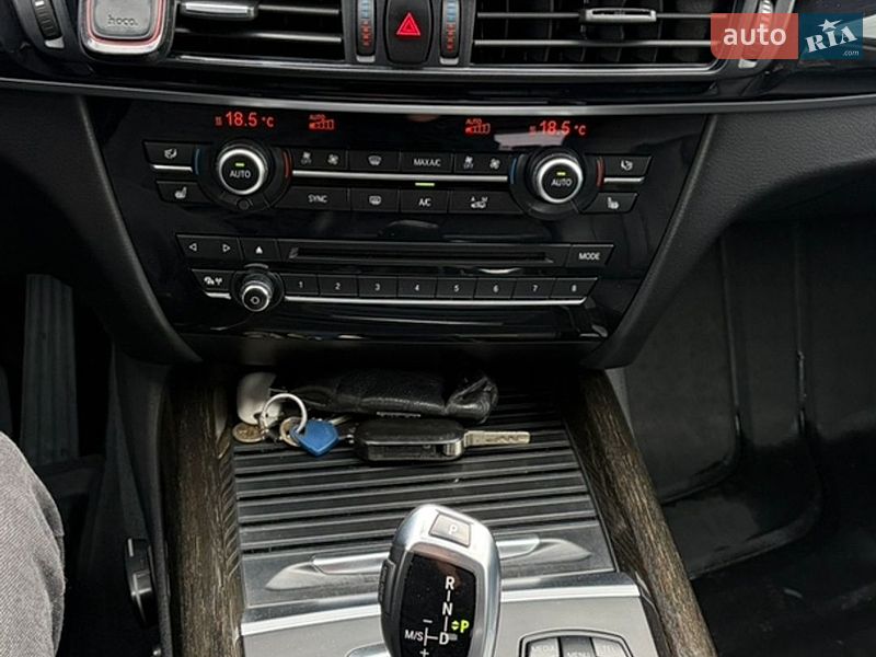 Внедорожник / Кроссовер BMW X5 2016 в Луцке