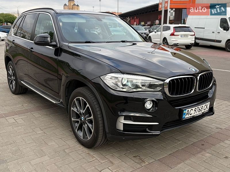 Внедорожник / Кроссовер BMW X5 2016 в Луцке