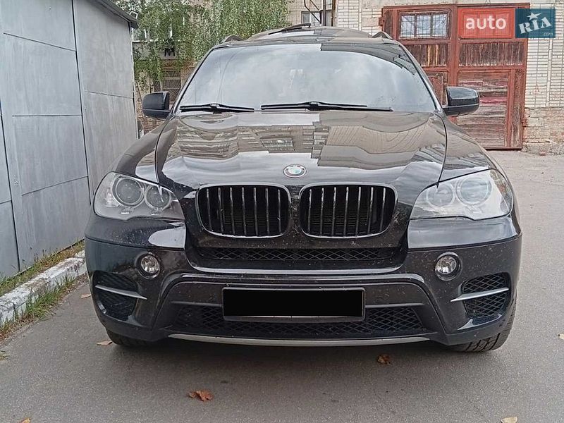 Позашляховик / Кросовер BMW X5 2012 в Охтирці