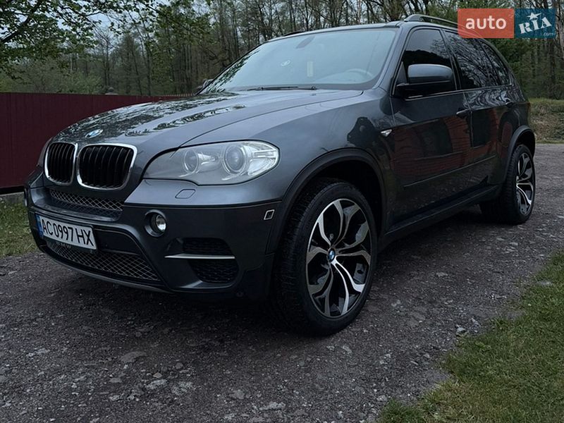 Внедорожник / Кроссовер BMW X5 2010 в Киверцах