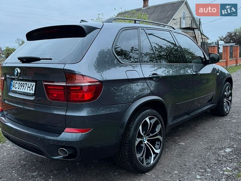 Внедорожник / Кроссовер BMW X5 2010 в Киверцах