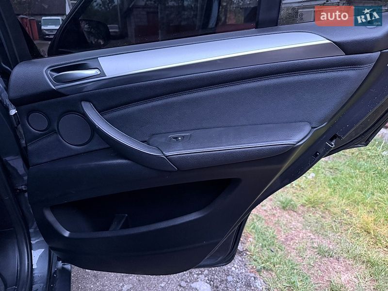 Внедорожник / Кроссовер BMW X5 2010 в Киверцах