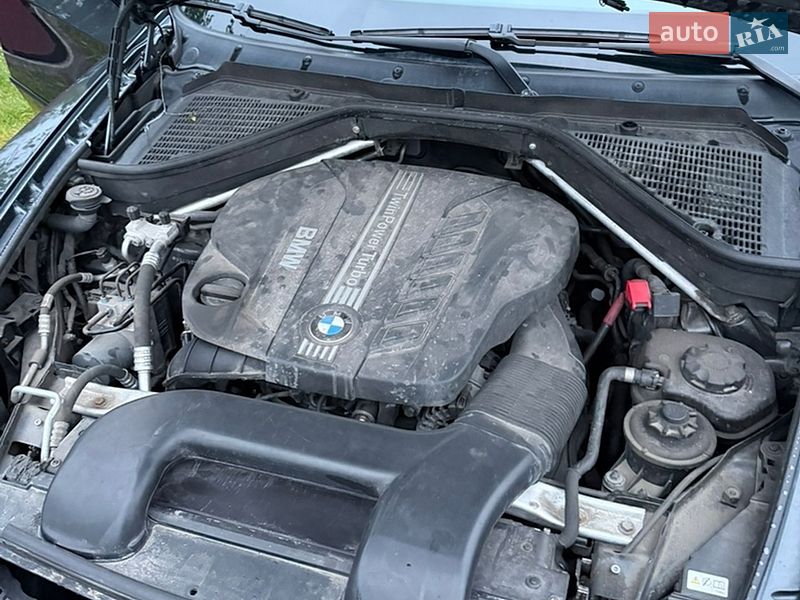 Внедорожник / Кроссовер BMW X5 2010 в Киверцах