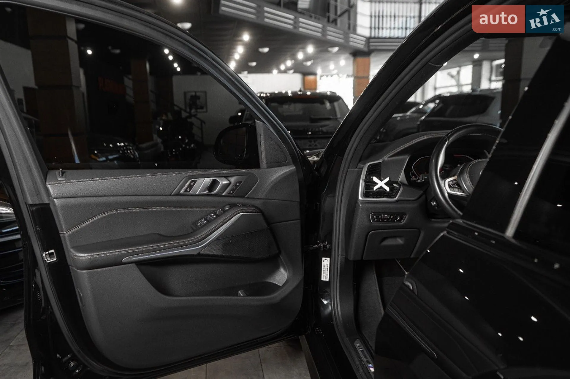 2020 BMW X5 - мініатюра 37
