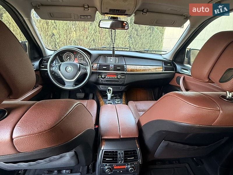 Внедорожник / Кроссовер BMW X5 2011 в Днепре