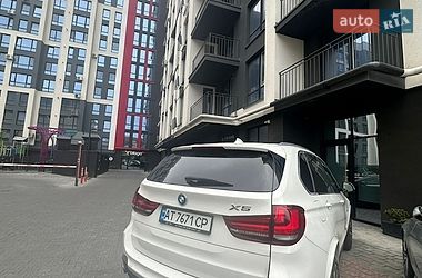 Позашляховик / Кросовер BMW X5 2014 в Івано-Франківську
