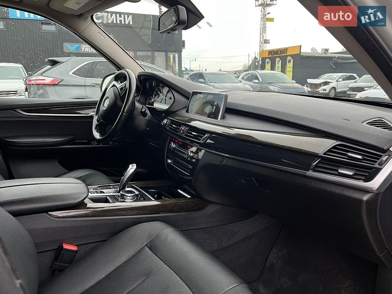 Внедорожник / Кроссовер BMW X5 2016 в Львове