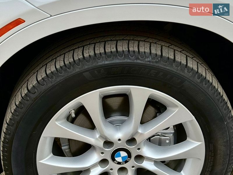 Внедорожник / Кроссовер BMW X5 2015 в Лубнах