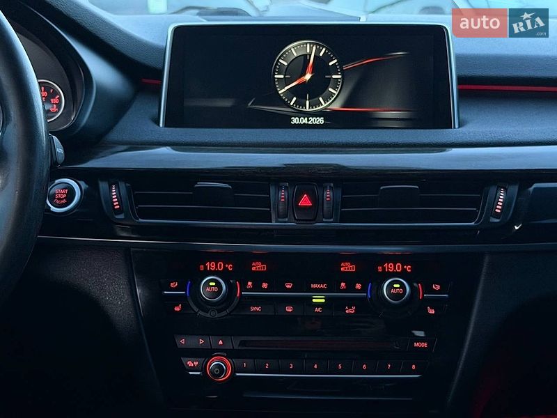 Внедорожник / Кроссовер BMW X5 2017 в Харькове
