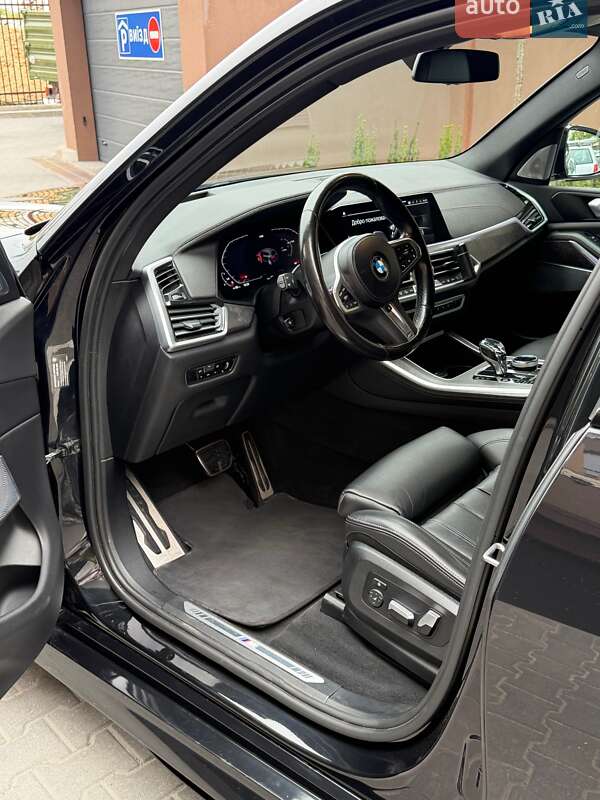Внедорожник / Кроссовер BMW X5 2022 в Киеве