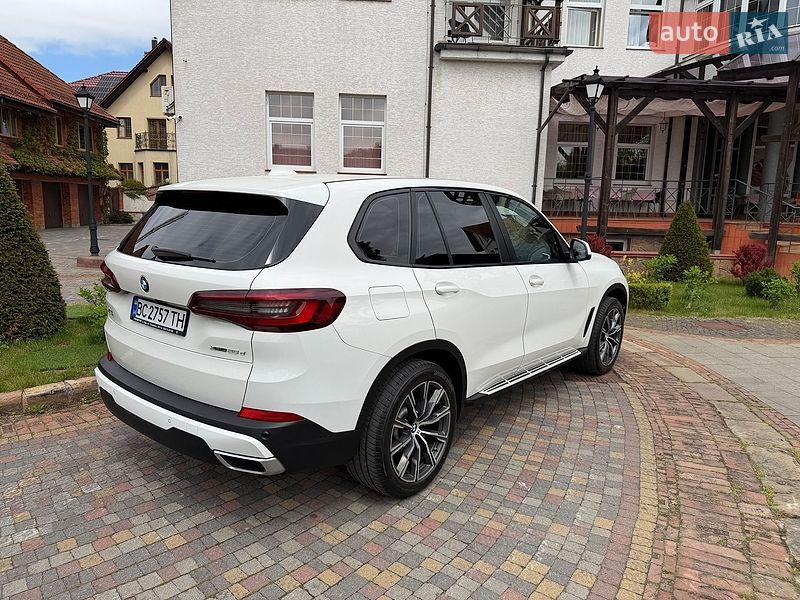Внедорожник / Кроссовер BMW X5 2021 в Стрые