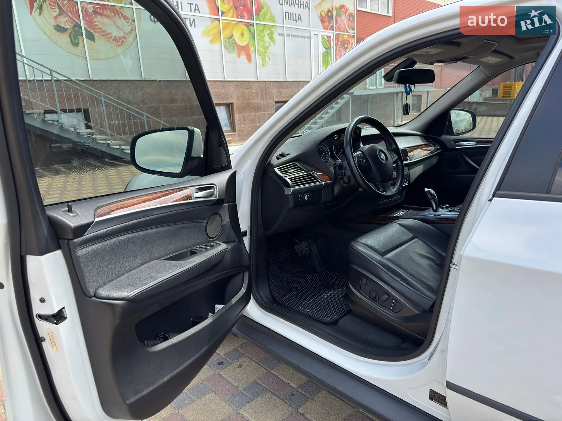 2010 BMW X5 - мініатюра 12