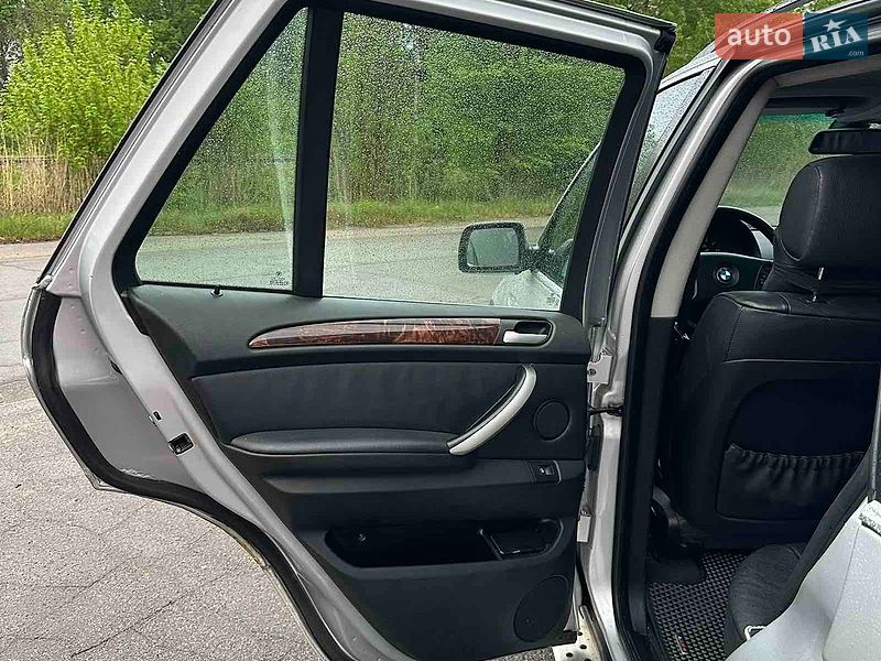Внедорожник / Кроссовер BMW X5 2003 в Киеве