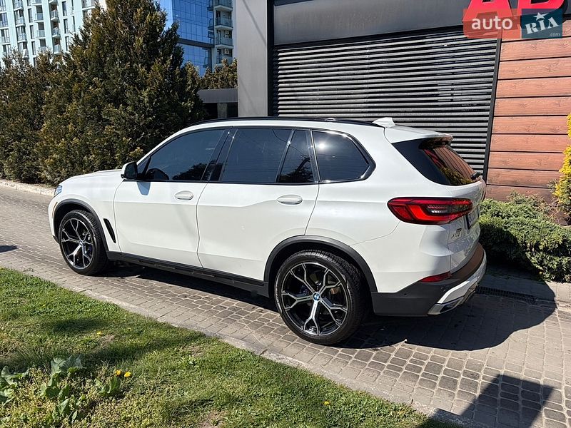 Внедорожник / Кроссовер BMW X5 2018 в Львове