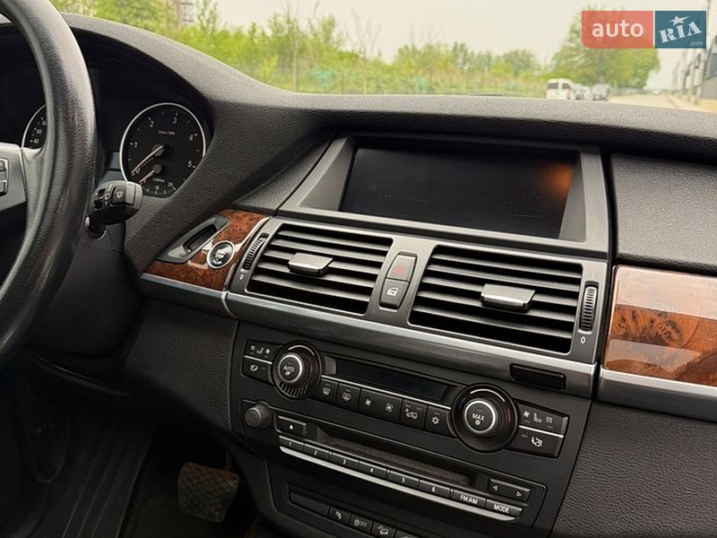 Внедорожник / Кроссовер BMW X5 2012 в Тернополе