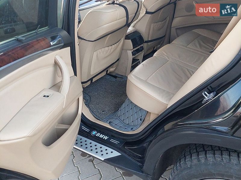 Внедорожник / Кроссовер BMW X5 2012 в Измаиле