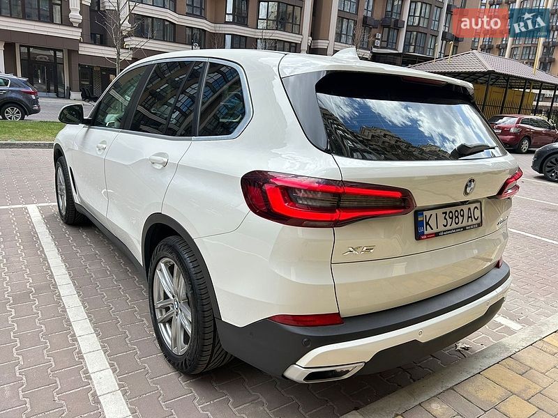 Внедорожник / Кроссовер BMW X5 2021 в Киеве