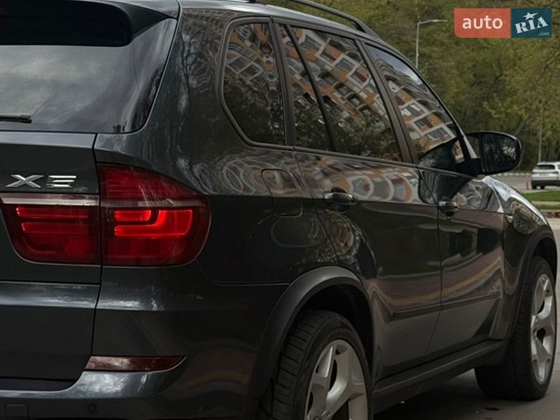 Позашляховик / Кросовер BMW X5 2012 в Києві