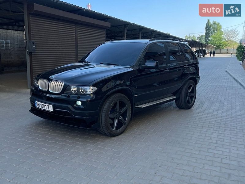 Внедорожник / Кроссовер BMW X5 2004 в Одессе