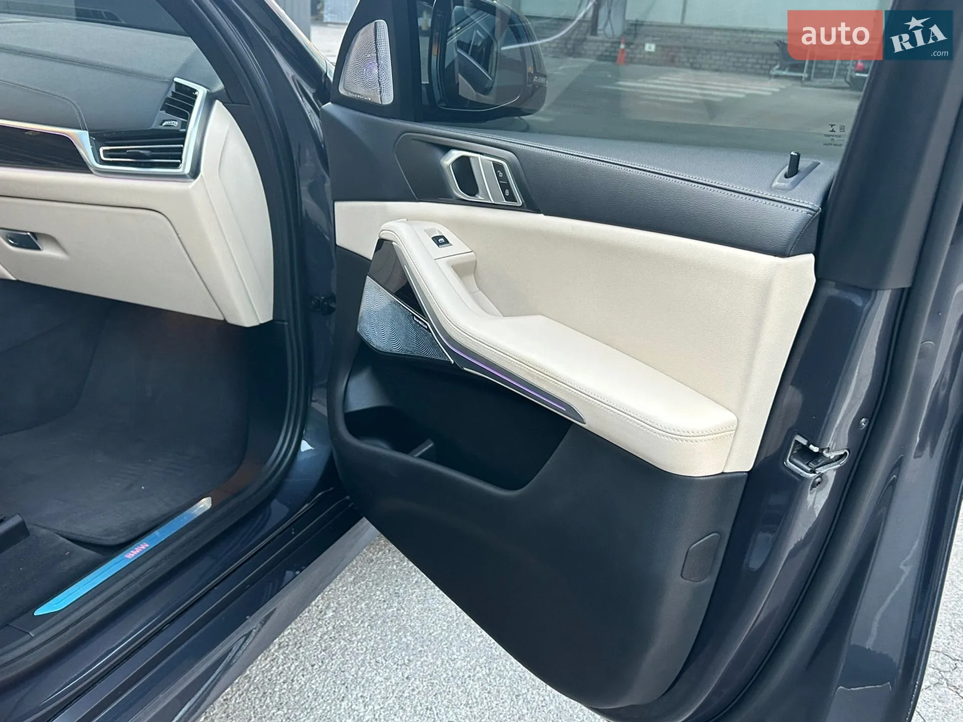 2021 BMW X5 - мініатюра 34