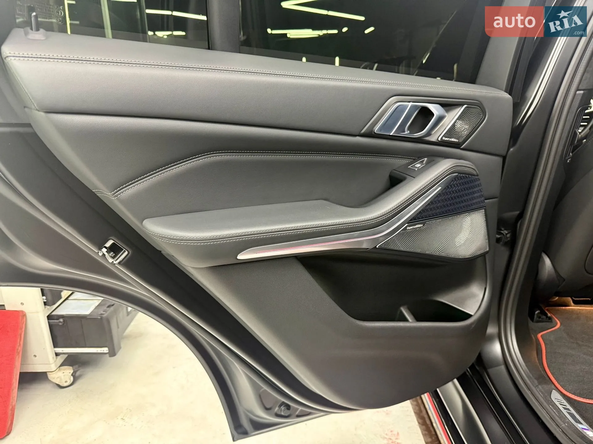 2021 BMW X5 - мініатюра 23
