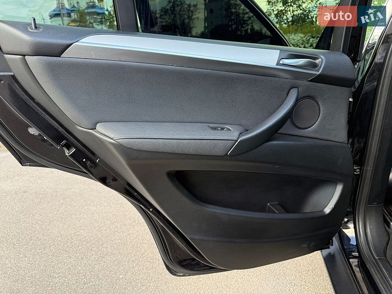 Внедорожник / Кроссовер BMW X5 2011 в Кривом Роге