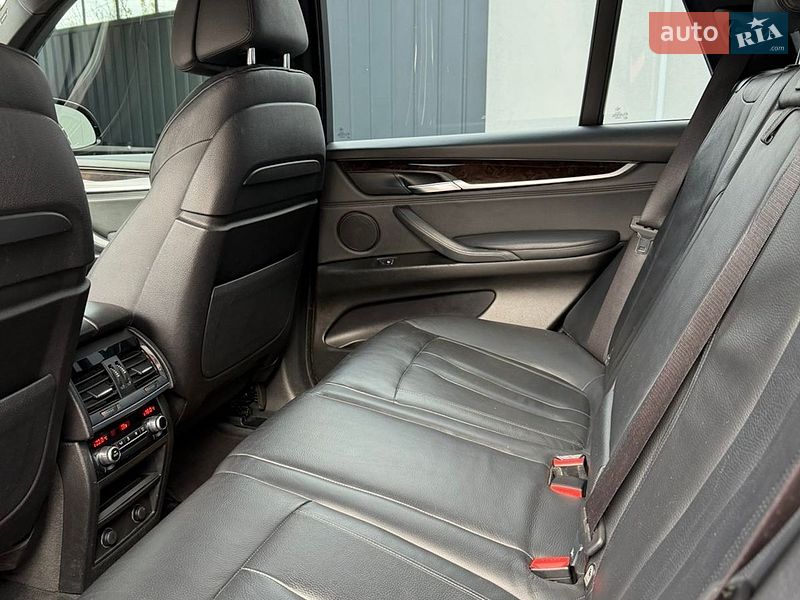 Внедорожник / Кроссовер BMW X5 2014 в Ровно