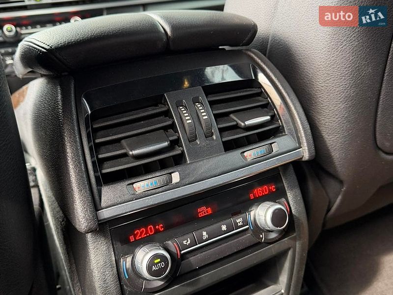 Внедорожник / Кроссовер BMW X5 2014 в Ровно