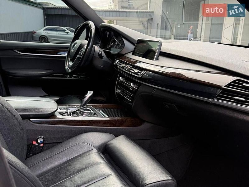 Внедорожник / Кроссовер BMW X5 2014 в Ровно
