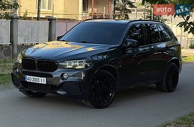 Внедорожник / Кроссовер BMW X5 2015 в Ужгороде