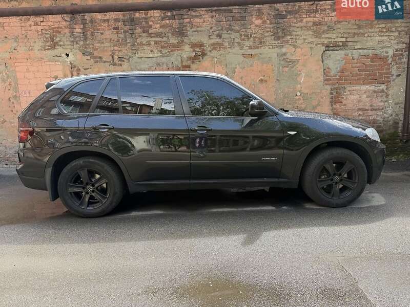 BMW X5 2011