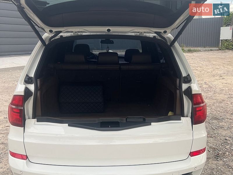 Позашляховик / Кросовер BMW X5 2012 в Києві