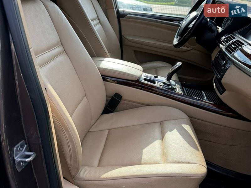 Внедорожник / Кроссовер BMW X5 2013 в Ивано-Франковске