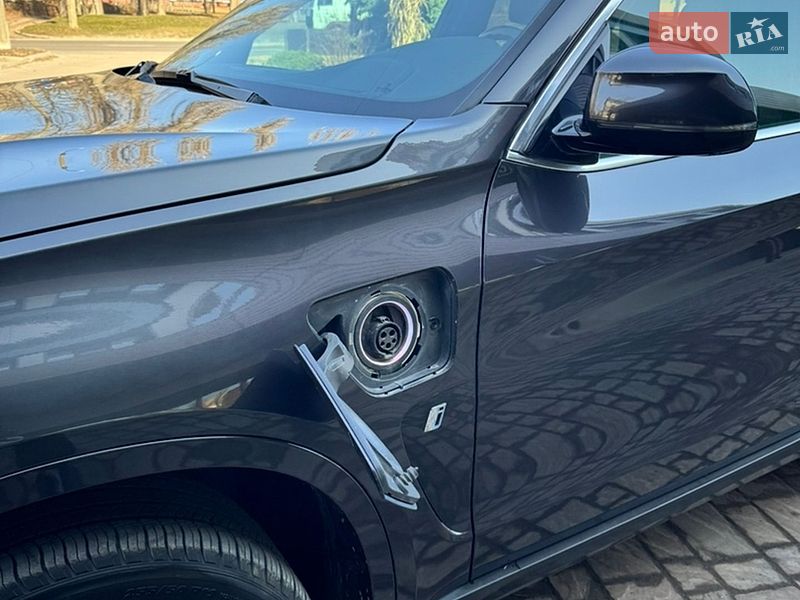 Внедорожник / Кроссовер BMW X5 2017 в Полтаве