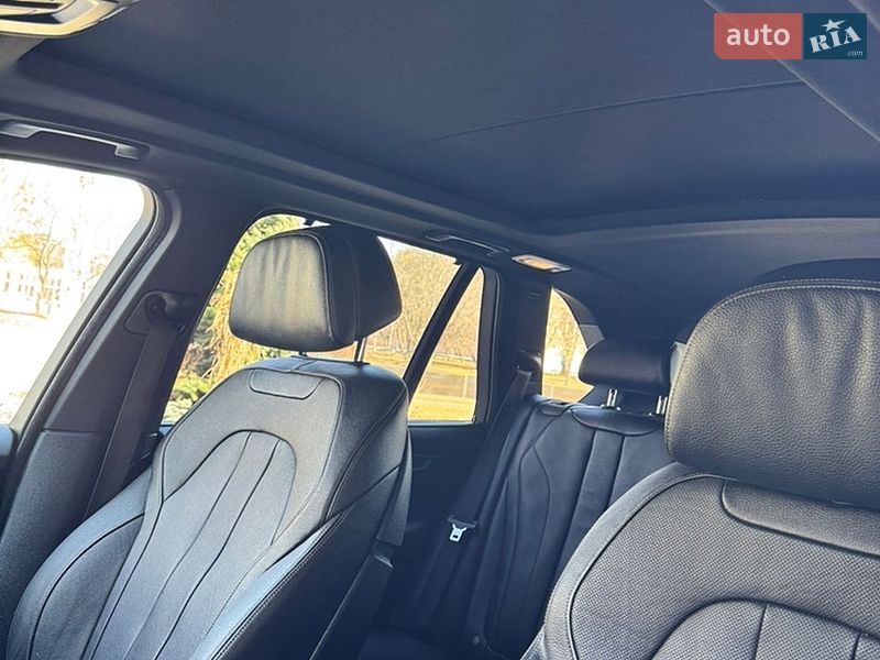Внедорожник / Кроссовер BMW X5 2017 в Полтаве