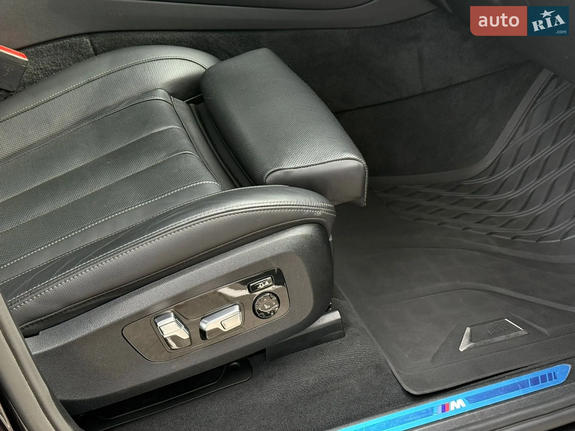 2022 BMW X5 - мініатюра 17