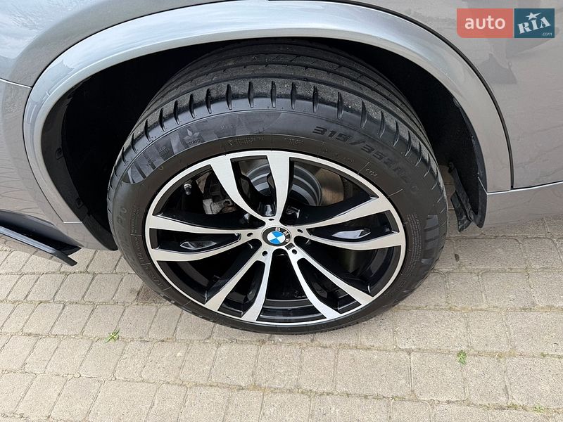 Позашляховик / Кросовер BMW X5 2015 в Івано-Франківську