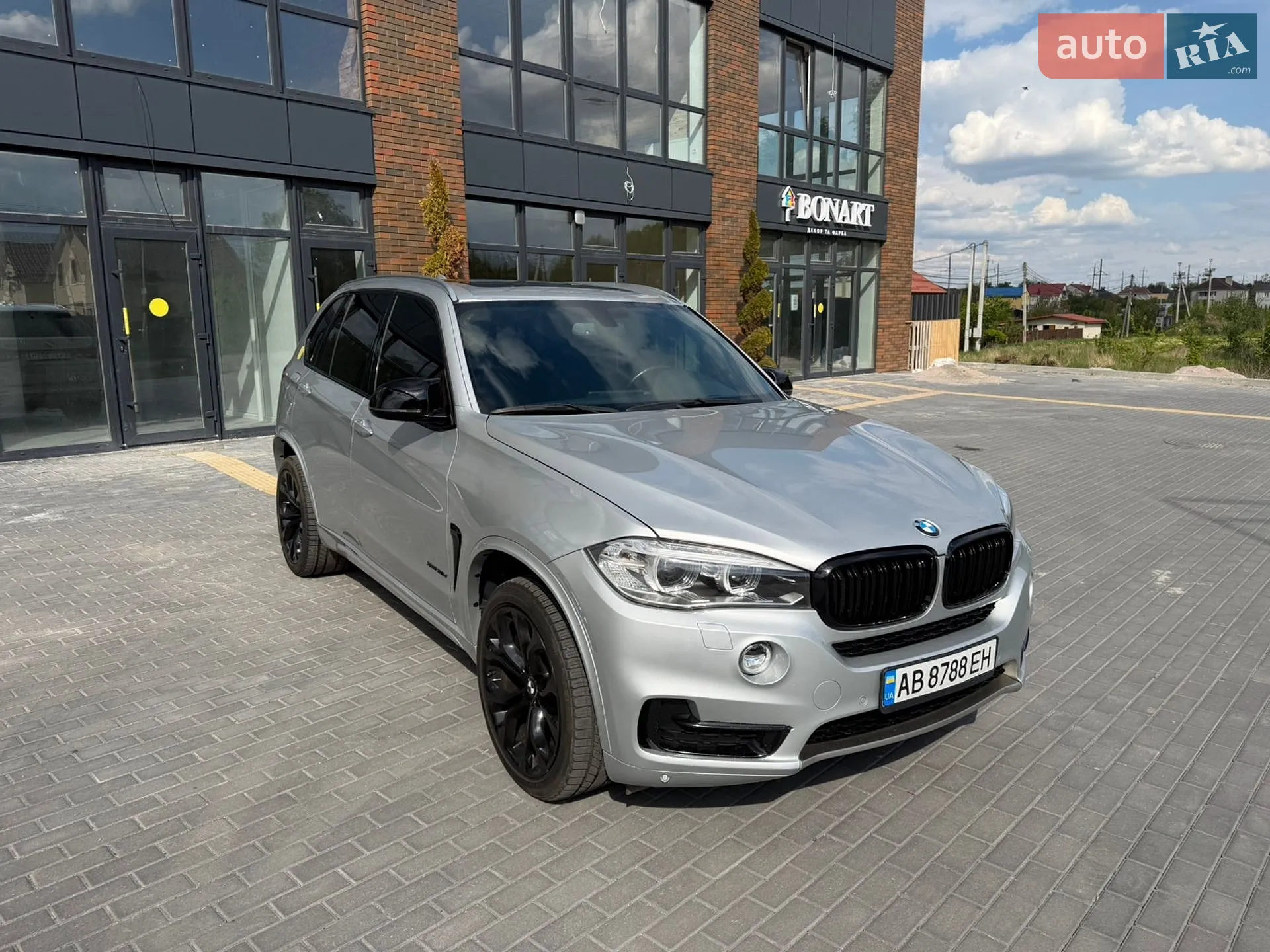 2016 BMW X5 - мініатюра 2