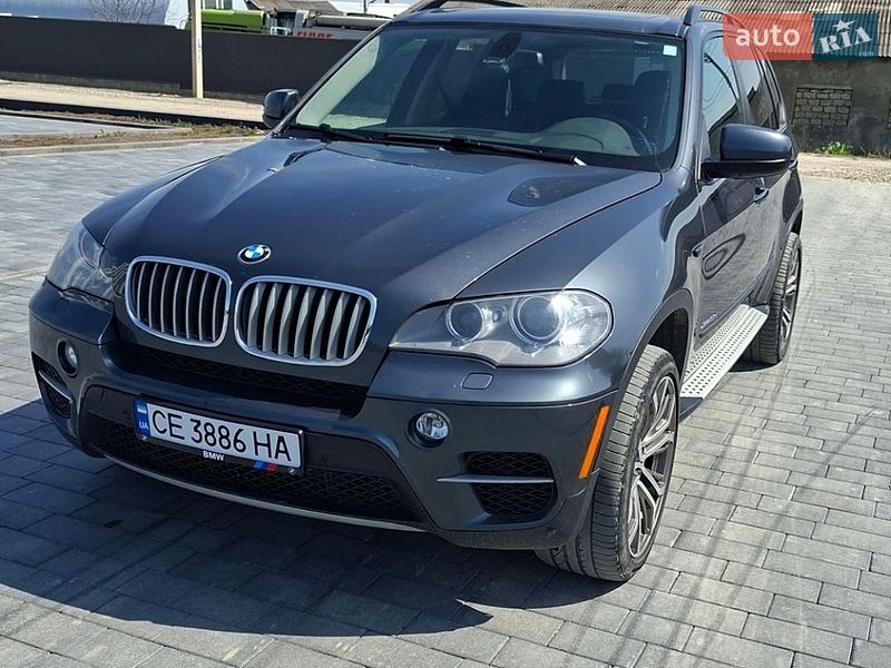 Внедорожник / Кроссовер BMW X5 2012 в Черновцах