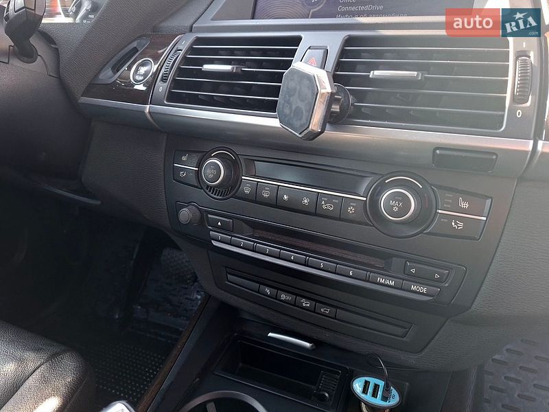 Внедорожник / Кроссовер BMW X5 2012 в Черновцах