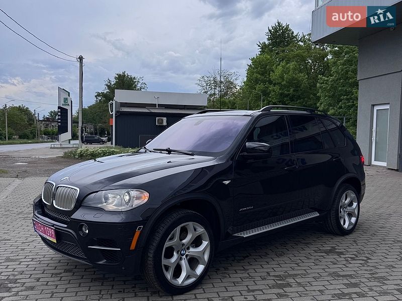 Позашляховик / Кросовер BMW X5 2012 в Чернівцях