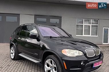 Позашляховик / Кросовер BMW X5 2012 в Чернівцях