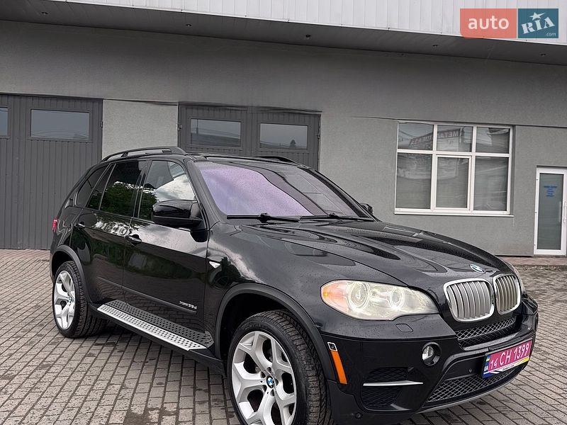 Позашляховик / Кросовер BMW X5 2012 в Чернівцях