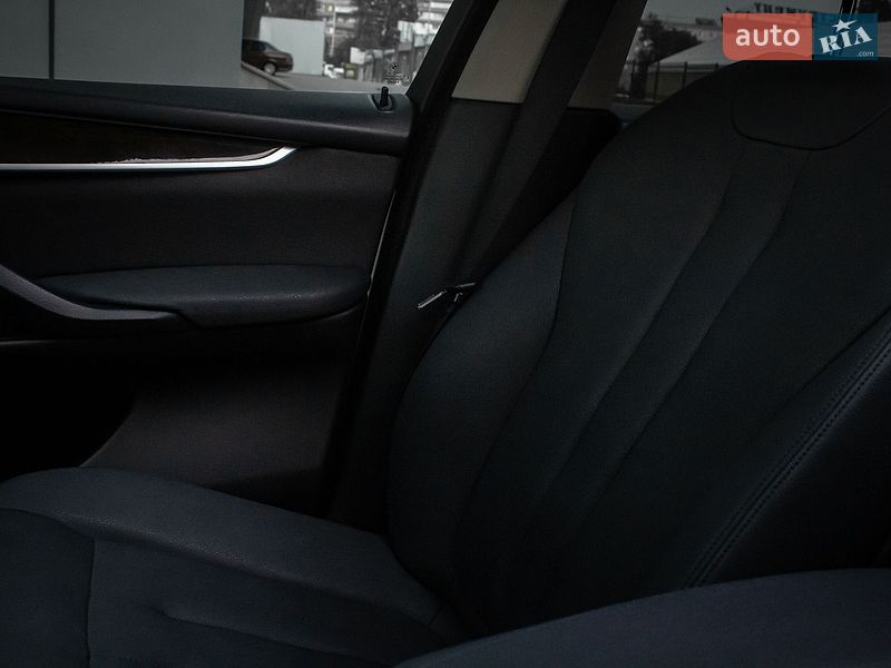 Внедорожник / Кроссовер BMW X5 2013 в Киеве