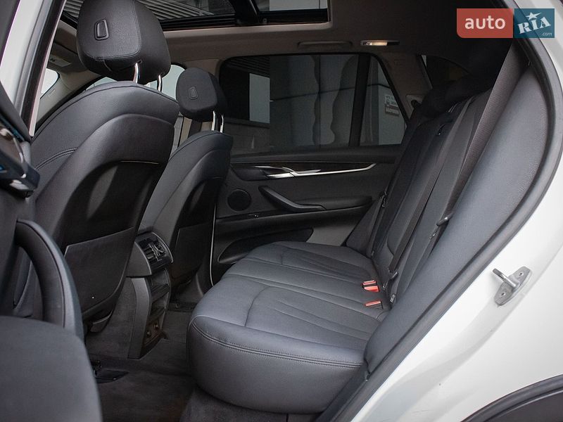 Внедорожник / Кроссовер BMW X5 2013 в Киеве