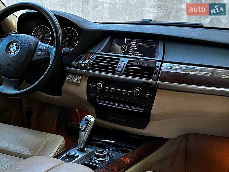 Позашляховик / Кросовер BMW X5 2012 в Миколаєві